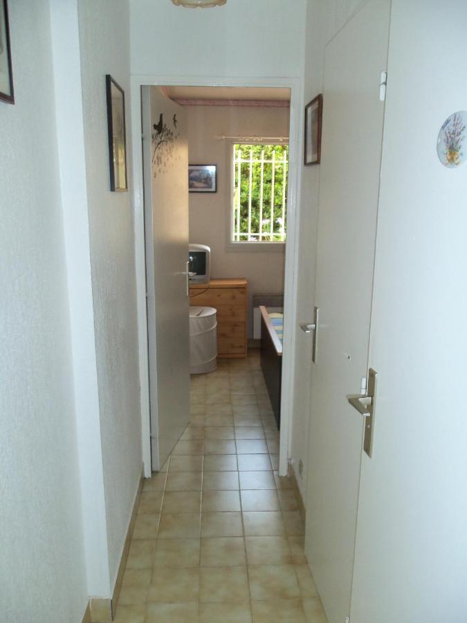 Au Coin De L'Olivier Apartman Le Lavandou Kültér fotó